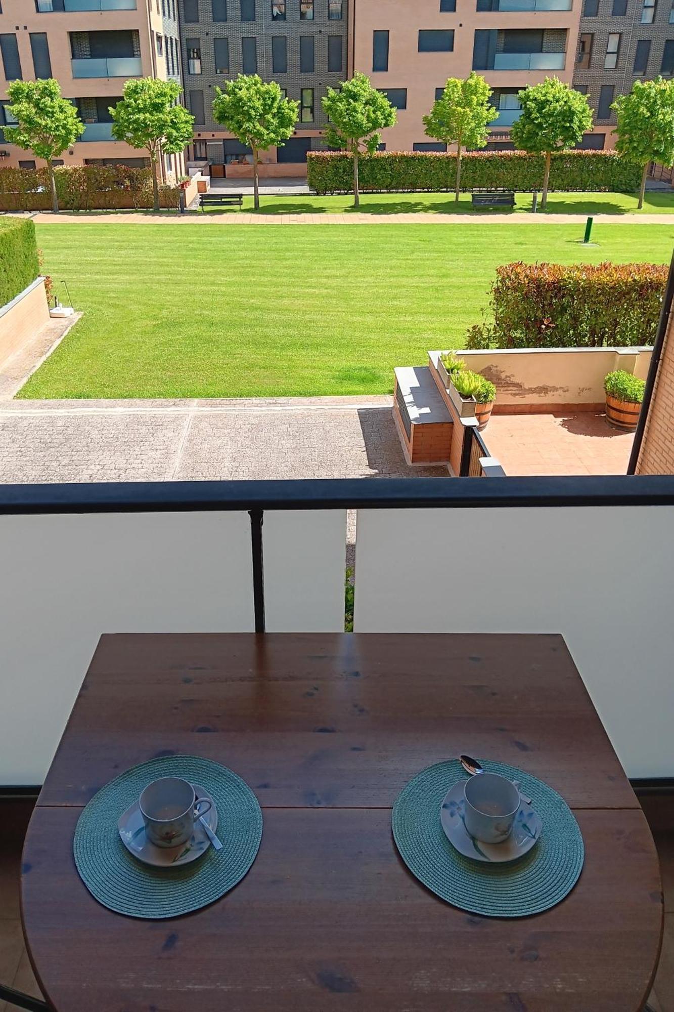 Camino Santiago Etxea Appartement Jaca Buitenkant foto